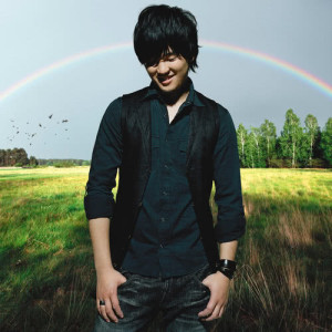 收聽秦基博的Niji Ga Kieta Hi (Bittersweet Lovers)歌詞歌曲