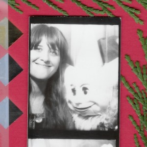 Dengarkan Hard Candy Christmas lagu dari Amber Coffman dengan lirik