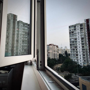 收聽Aido的Секреты歌詞歌曲