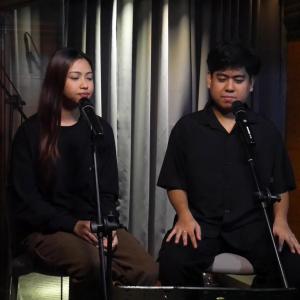 ดาวน์โหลดและฟังเพลง Ikigai Mashup (feat. Shannen Uy) พร้อมเนื้อเพลงจาก Neil Enriquez