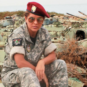 Listen to Salam La Jeyshna song with lyrics from Aline Lahoud
