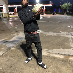 Listen to Boomin (Explicit) song with lyrics from Pablo dee