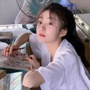 Dengarkan In The Shadow Of The Sun (热搜版) lagu dari 冰糖晴子 dengan lirik