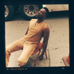 ดาวน์โหลดและฟังเพลง Loved พร้อมเนื้อเพลงจาก Leslie Odom Jr.