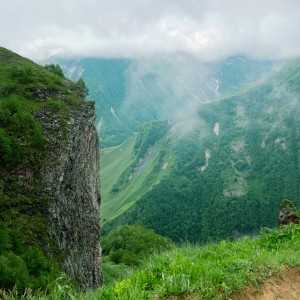 อัลบัม Mist Keeps the Path ศิลปิน Eternal Meadows