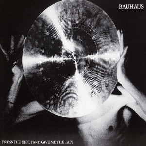 收听Bauhaus的In Fear of Fear (Live at The Royal Court, Liverpool)歌词歌曲