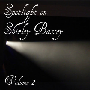 收聽Shirley Bassey的Stormy Weather歌詞歌曲
