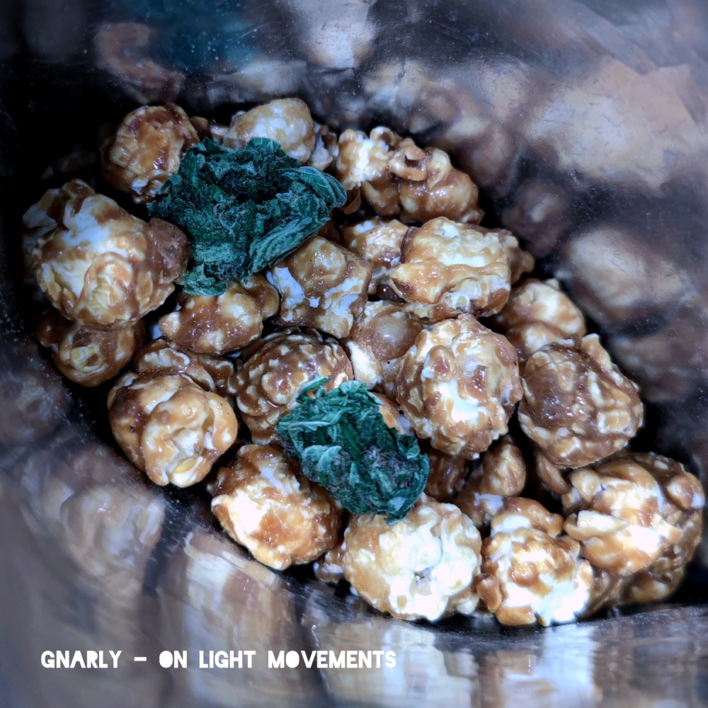 On Light Movements (Explicit)