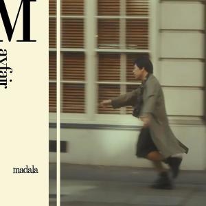 收聽Madala的Mayfair歌詞歌曲