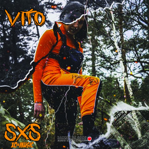 Dengarkan lagu Vito nyanyian SxS dengan lirik