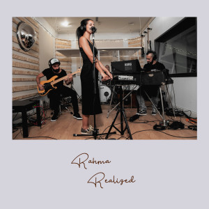 Dengarkan Realized lagu dari Rahma dengan lirik