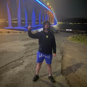 ดาวน์โหลดและฟังเพลง Lights On (Remix|Explicit) พร้อมเนื้อเพลงจาก Nicko Turvo