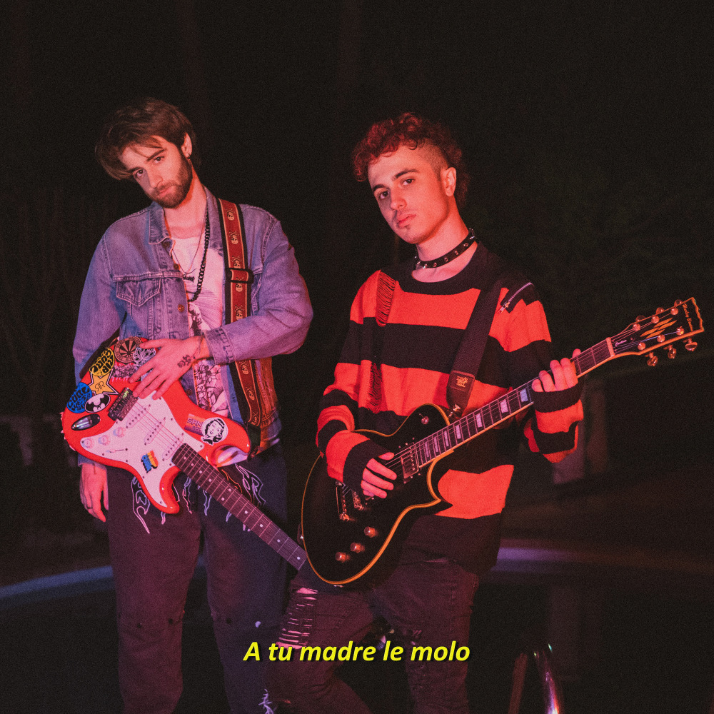 A tu madre le molo