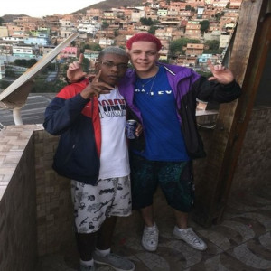 Listen to Coleçãozinha de Puta song with lyrics from Mc Anjim