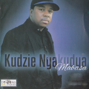 ดาวน์โหลดและฟังเพลง Huya Mweya พร้อมเนื้อเพลงจาก Kudzie NyaKudya
