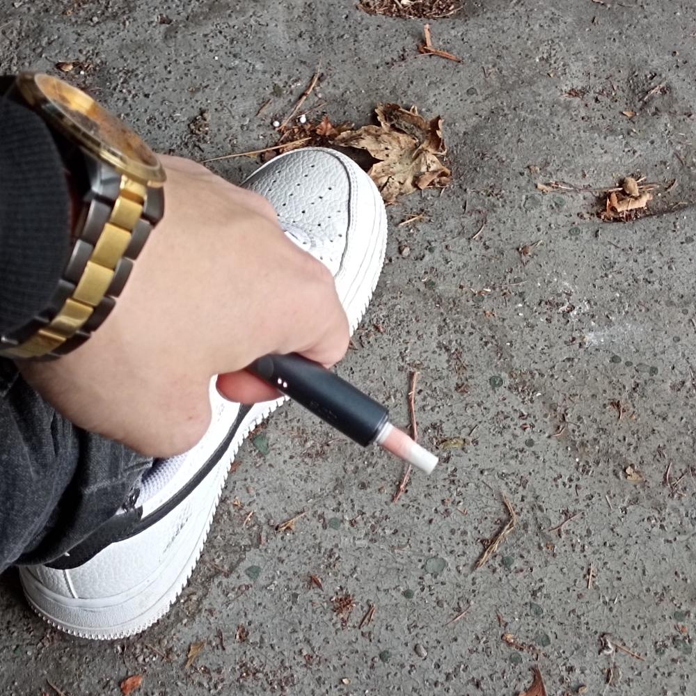 Emoce na dně skleničky (feat. lostinmaze) (Explicit)