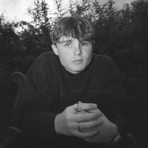Listen to Hollow song with lyrics from James Smith
