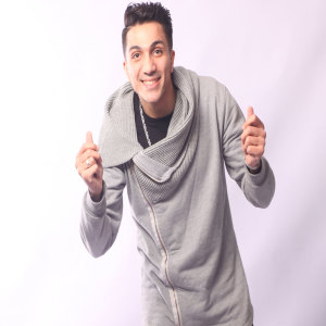 Dengarkan lagu مهرجان ورد الوردوش nyanyian ابو ليله و محمد الزعيم dengan lirik