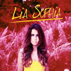 Listen to Um Beijo song with lyrics from Lia Sophia