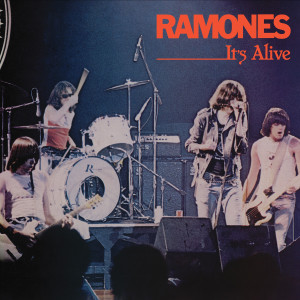 收聽Ramones的Blitzkrieg Bop (Live at Top Rank, Birmingham, Warwickshire, 12/28/77)歌詞歌曲