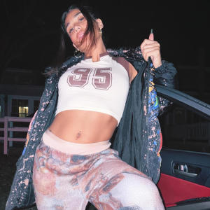 收聽Perla的Betta 2.0 (Special Version) (Explicit)歌詞歌曲