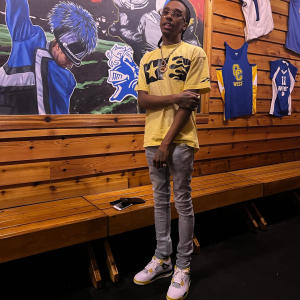 收聽Manny Fresh的32 Bars (Explicit)歌詞歌曲