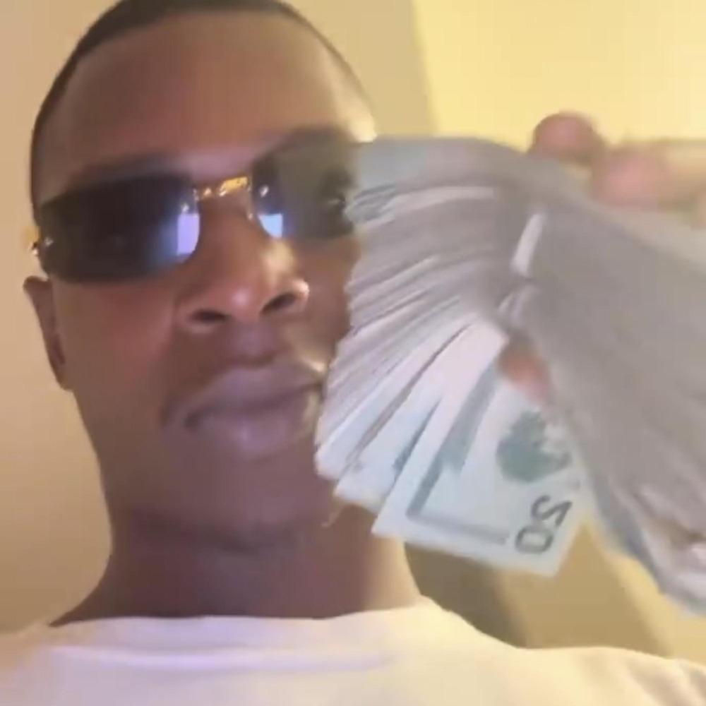 Gas Baggz (Explicit)