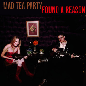 ดาวน์โหลดและฟังเพลง Yellow Trees พร้อมเนื้อเพลงจาก Mad Tea Party