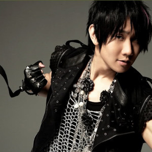 ดาวน์โหลดและฟังเพลง Hurray一起搖 พร้อมเนื้อเพลงจาก JJ Lin