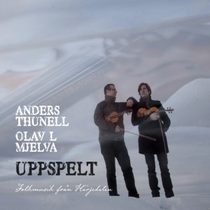 Dengarkan Djävulspolskan Efter Olof Lövgren lagu dari Olav Luksengård Mjelva dengan lirik