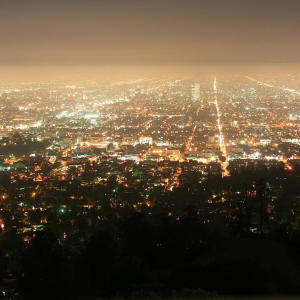 收聽Modern的City Lights (Explicit)歌詞歌曲