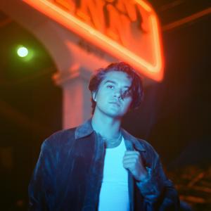 Dengarkan lagu After Hours nyanyian Magsy dengan lirik