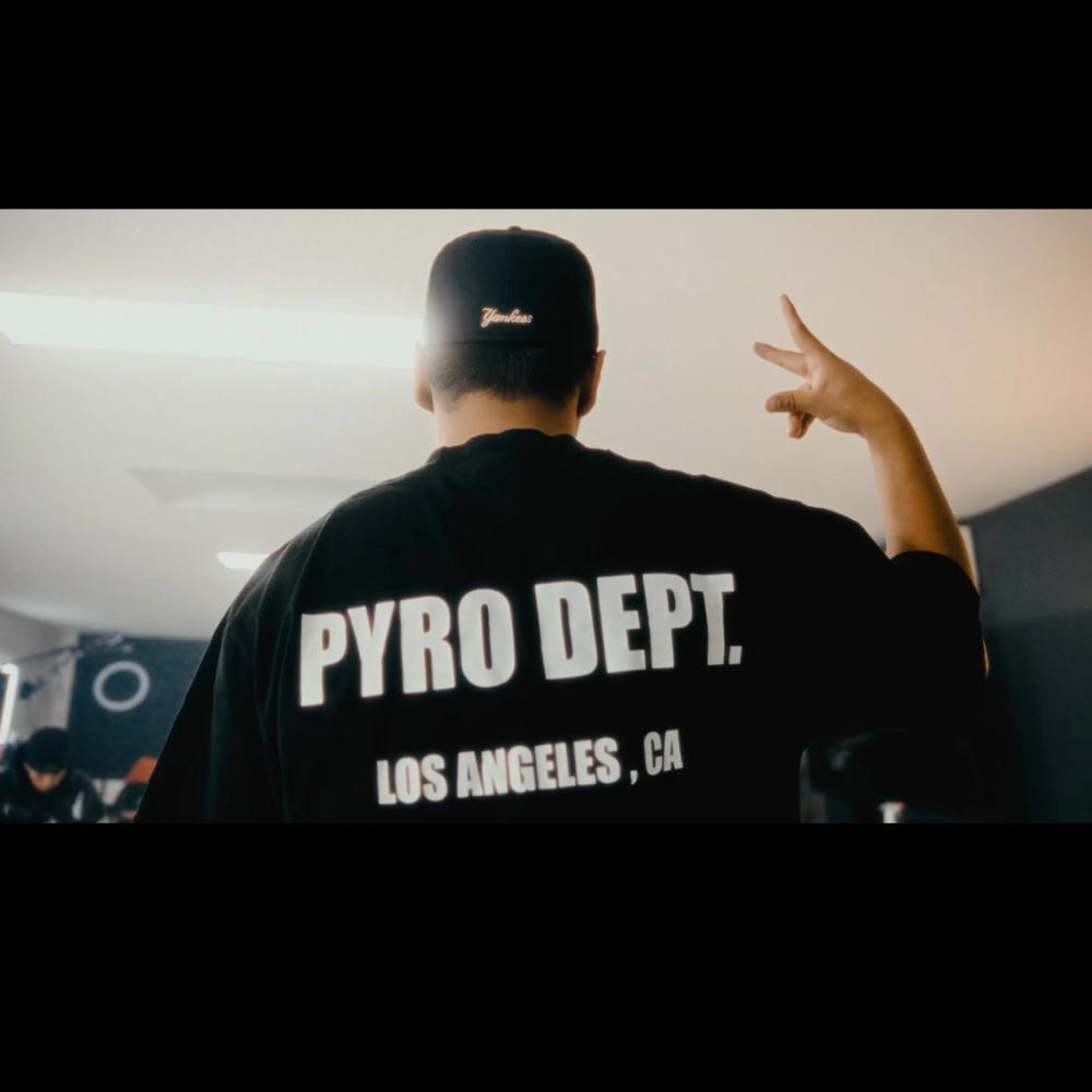 Game Changin (feat. RichOffTapers$ & YFEGUERO) (Explicit)
