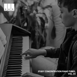 Dengarkan lagu Composed Piano (Ballad Piano in C Major) nyanyian Daneil Lavoie dengan lirik