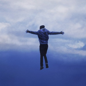 ดาวน์โหลดและฟังเพลง Holdin’ On พร้อมเนื้อเพลงจาก Harry Hudson