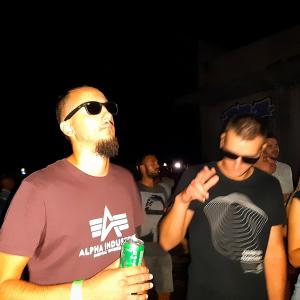 收聽Uno的Šalabahter (Explicit)歌詞歌曲