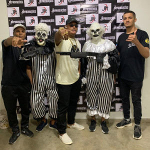 ดาวน์โหลดและฟังเพลง Com Panin Black Lança (Explicit) พร้อมเนื้อเพลงจาก DJ DIEGO O ÚNICO