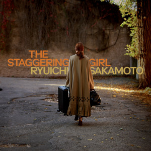 ดาวน์โหลดและฟังเพลง Dance - Ambient Version พร้อมเนื้อเพลงจาก Ryuichi Sakamoto