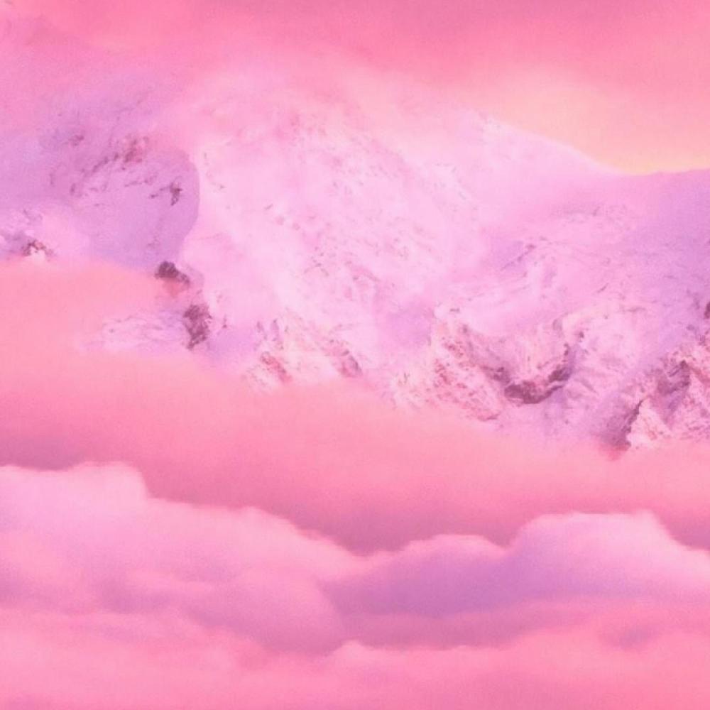 Social Distance (feat. Deluxe)
