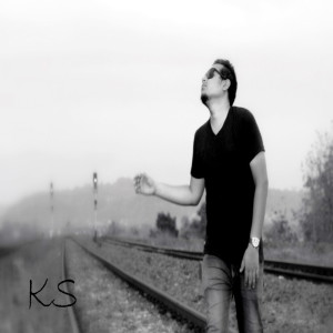 收聽Kess的Tuhi Meri歌詞歌曲