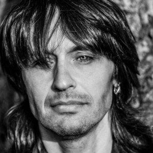 ดาวน์โหลดและฟังเพลง СУДЬБЫ พร้อมเนื้อเพลงจาก Лем