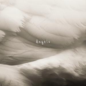 ดาวน์โหลดและฟังเพลง Angels พร้อมเนื้อเพลงจาก Hazue