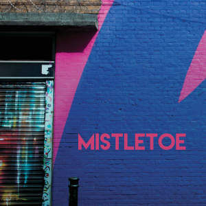 收听Sassydee的Mistletoe歌词歌曲