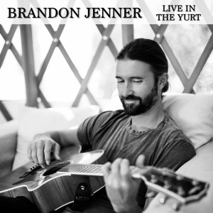 ดาวน์โหลดและฟังเพลง Face the World (Live) พร้อมเนื้อเพลงจาก Brandon Jenner