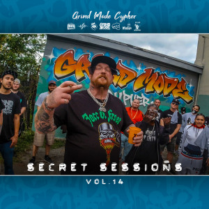 Dengarkan lagu Grind Mode Cypher Secret Sessions, Vol. 14 (Explicit) nyanyian Lingo dengan lirik