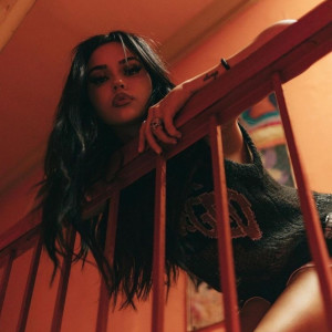 ดาวน์โหลดและฟังเพลง 2C&Agua (Explicit) พร้อมเนื้อเพลงจาก Young Prxblms