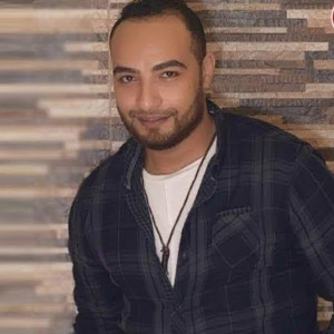 Dengarkan lagu اختى nyanyian شريف المصرى dengan lirik