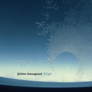 ดาวน์โหลดและฟังเพลง Light พร้อมเนื้อเพลงจาก Jérôme Chassagnard