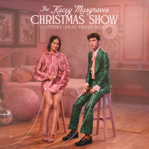 收聽Kacey Musgraves的Glittery (From The Kacey Musgraves Christmas Show Soundtrack)歌詞歌曲
