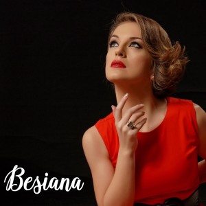 ดาวน์โหลดและฟังเพลง Moisi พร้อมเนื้อเพลงจาก Besiana Mehmedi